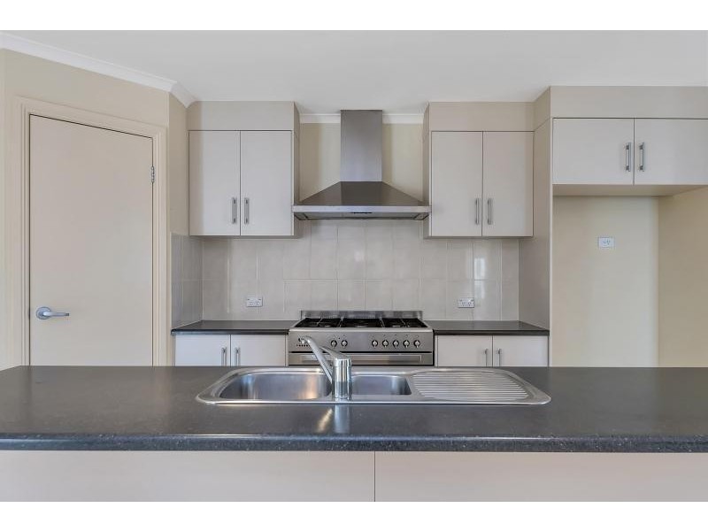 30 Amberwell Terrace, Burton SA 5110