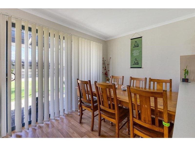 10 Coonawarra Avenue, Andrews Farm SA 5114