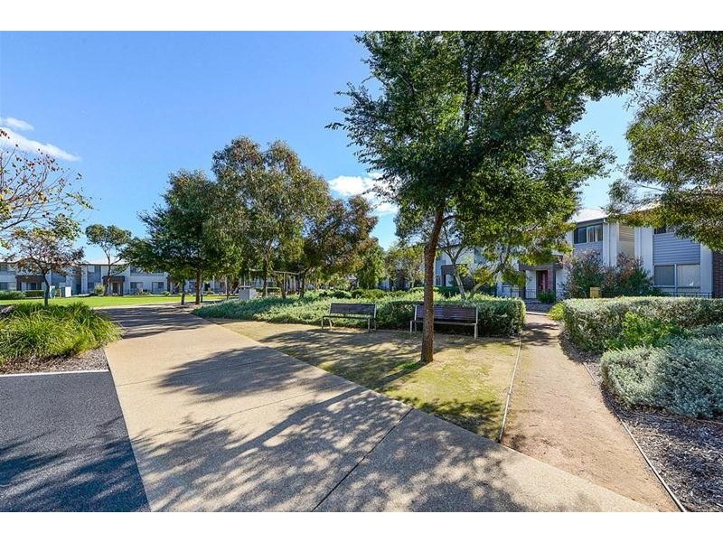 10 Coonawarra Avenue, Andrews Farm SA 5114