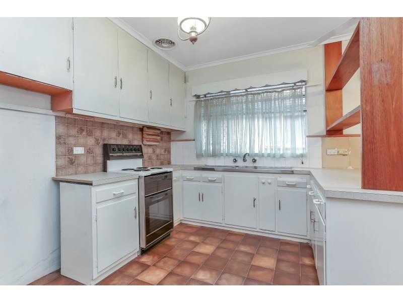 18 Tatiara Drive, Banksia Park SA 5091