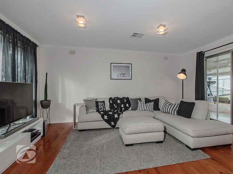 3 Headingley Street, Hope Valley SA 5090