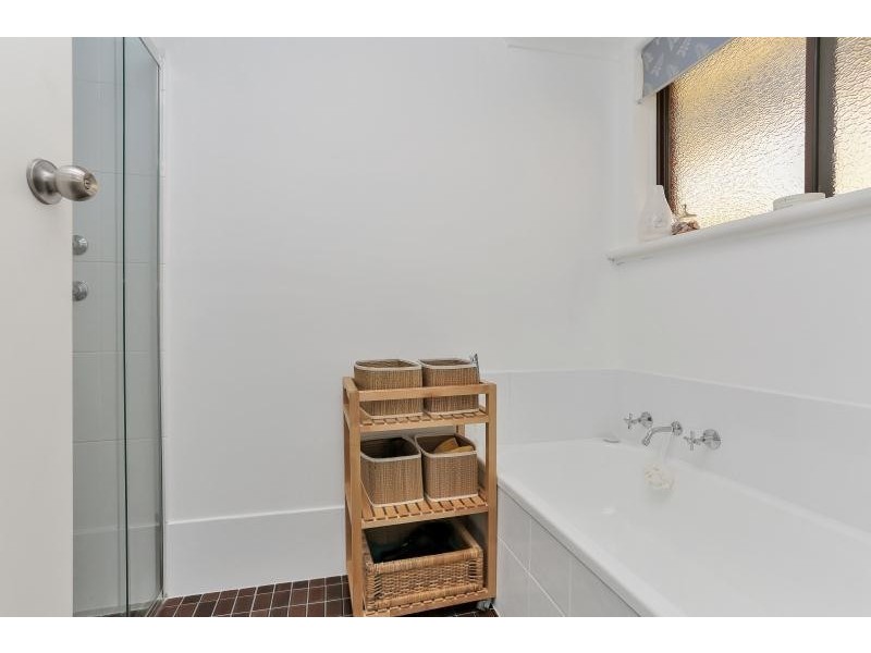 48 Kingfisher Drive, Modbury Heights SA 5092