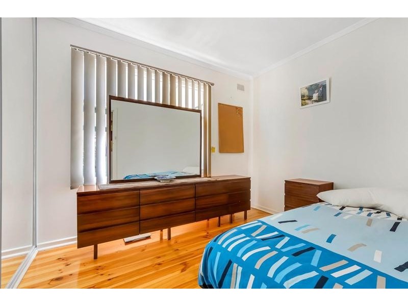 12 Flinders Drive, Valley View SA 5093