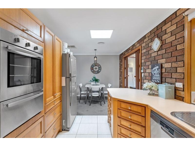 2 Pitman Court, Redwood Park SA 5097