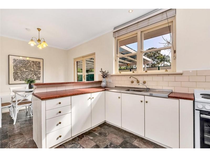 10 Sandalwood Drive, St Agnes SA 5097