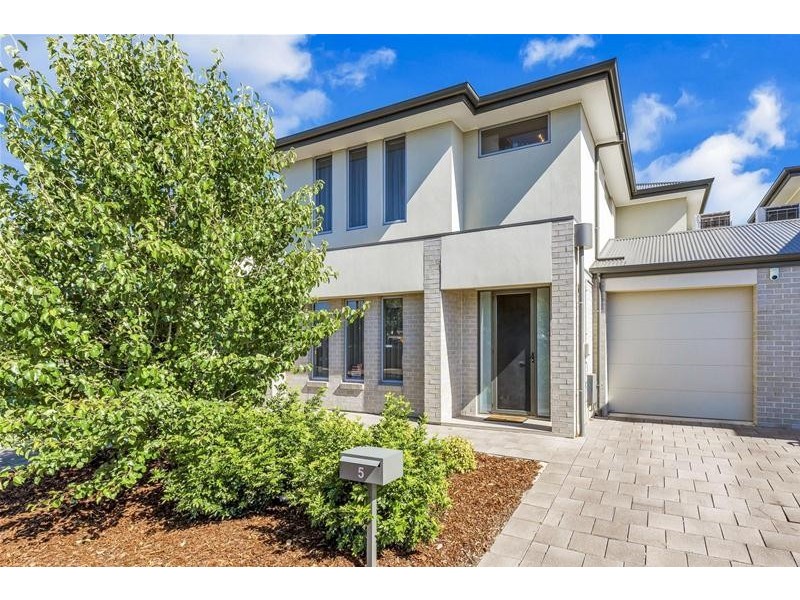 5 Hotham Street, Hope Valley SA 5090