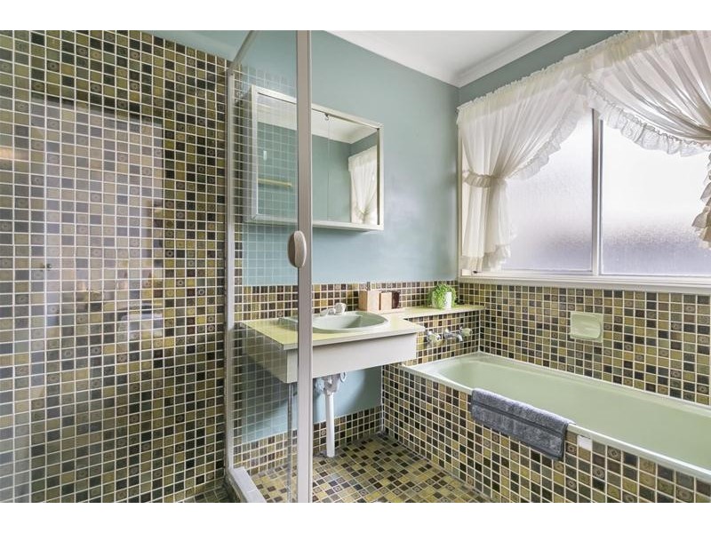 6 Chrysler Court, Salisbury Heights SA 5109