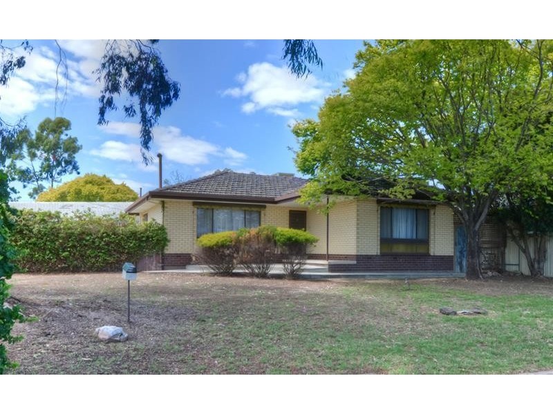 27 Cheringar Boulevard, Dernancourt SA 5075