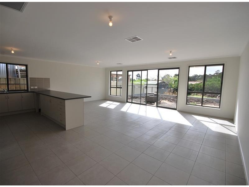 4 Duncan Crescent, Highbury SA 5089