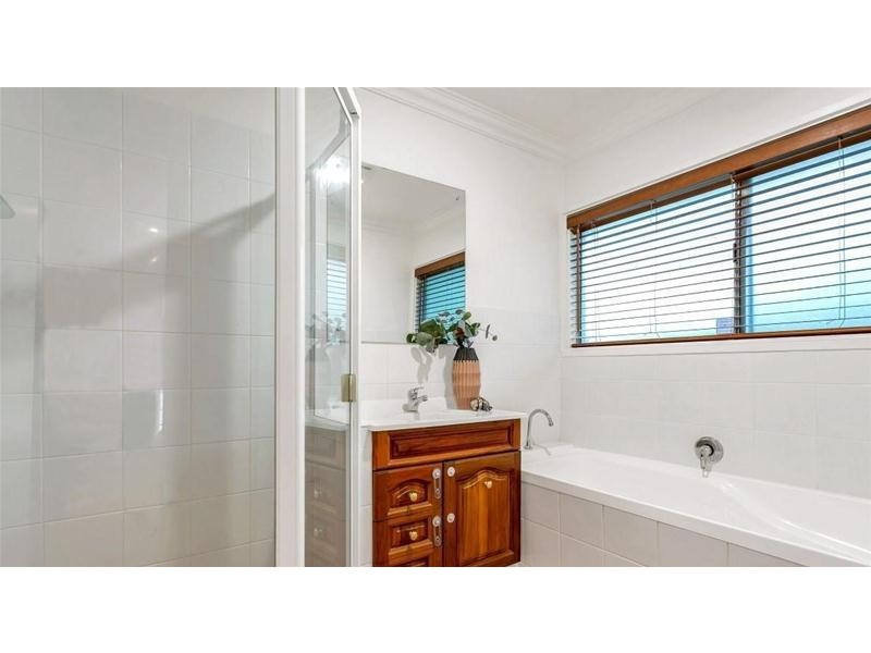 2 Galatea Avenue, Athelstone SA 5076