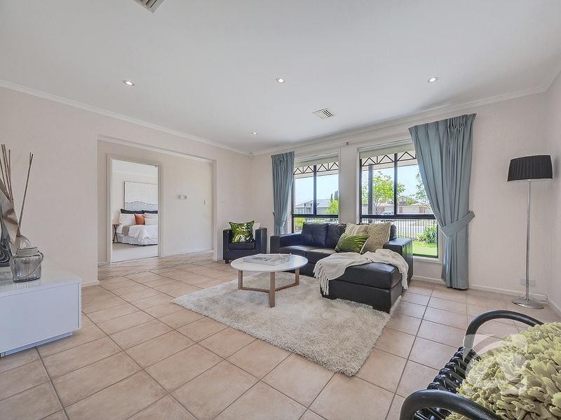 22 Springbank  Boulevard, Burton SA 5110