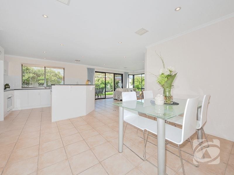 22 Springbank  Boulevard, Burton SA 5110