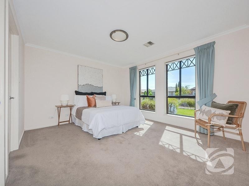 22 Springbank  Boulevard, Burton SA 5110