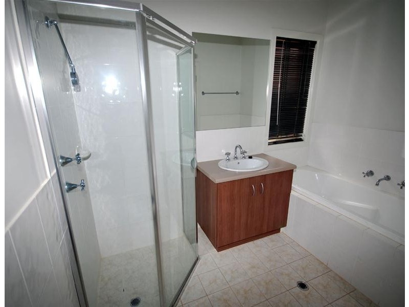 42 Franklin Avenue, Mawson Lakes SA 5095