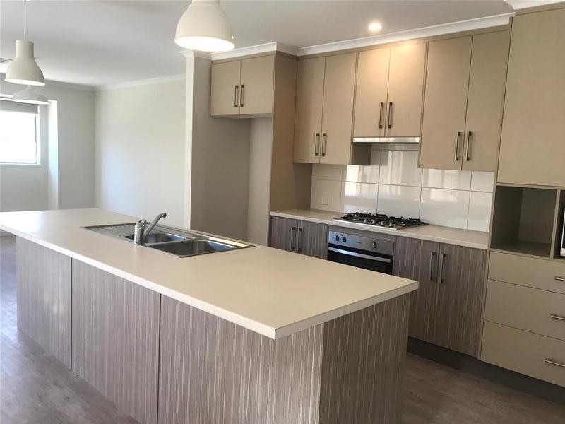 43 Doradus Avenue, Hope Valley SA 5090