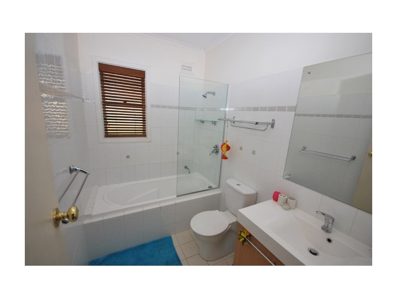 19 Lynore Avenue, Para Hills SA 5096