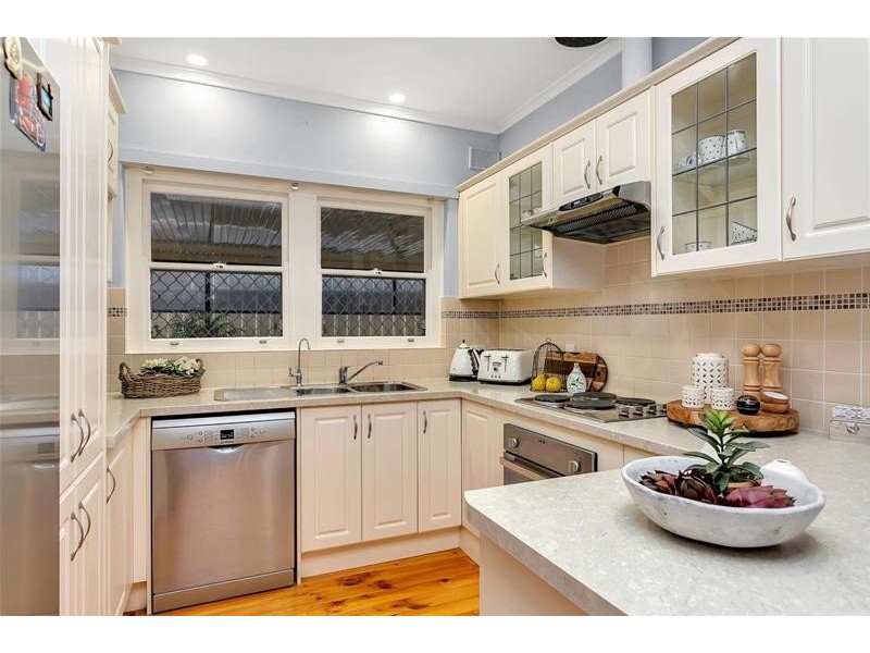 1 Gothic Drive, Paradise SA 5075