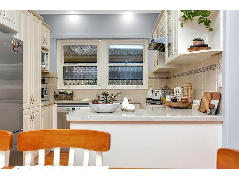 1 Gothic Drive, Paradise SA 5075