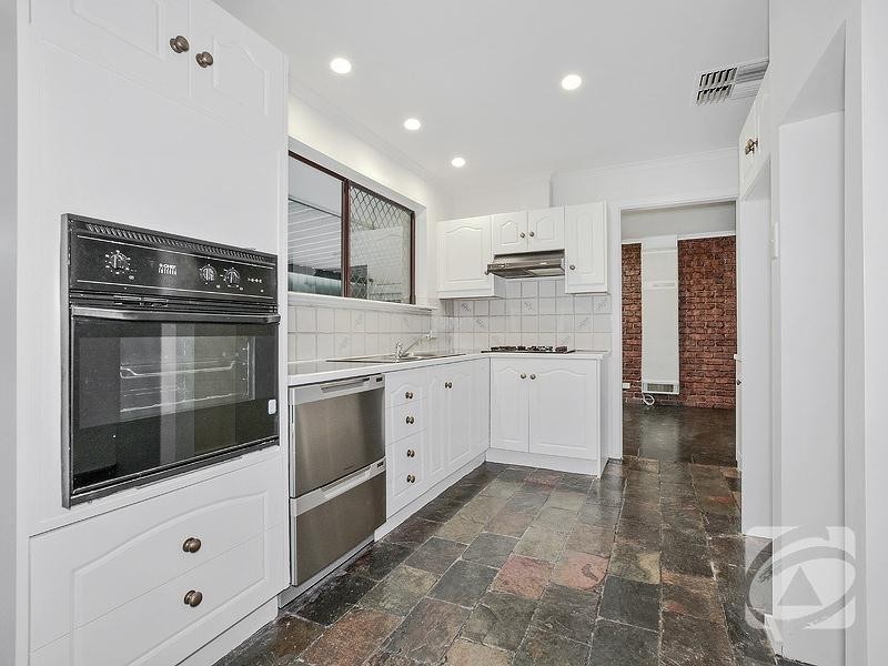 9 Wakefield Crescent, Redwood Park SA 5097