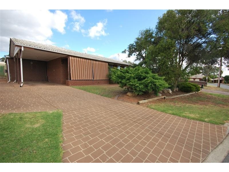 14 Lincoln Avenue, Salisbury East SA 5109