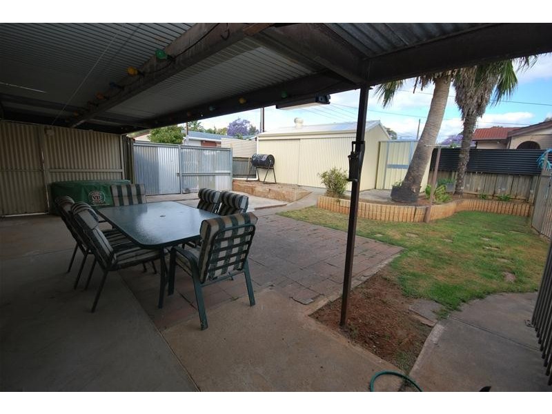 14 Lincoln Avenue, Salisbury East SA 5109