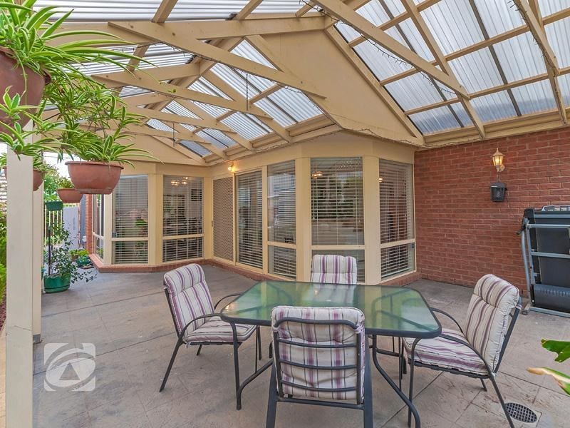 6 Peppermint Close, Greenwith SA 5125