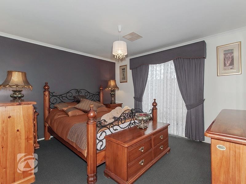 6 Peppermint Close, Greenwith SA 5125