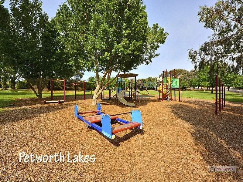 6 Peppermint Close, Greenwith SA 5125