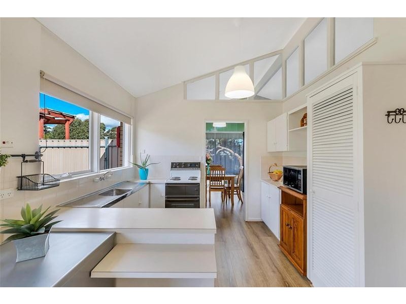 18 Roycroft Avenue, Gulfview Heights SA 5096