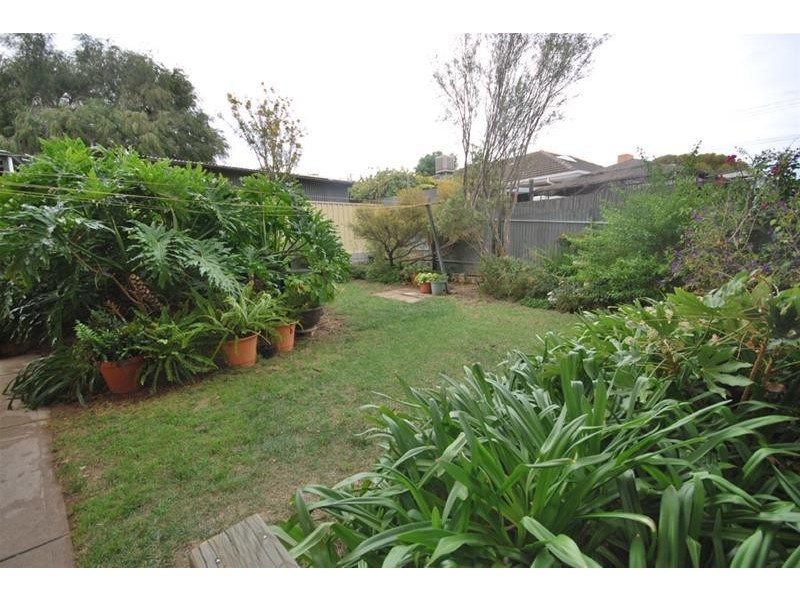 3 Parslow Road, Para Hills SA 5096