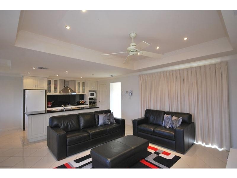 2 McKinlay Court, Mawson Lakes SA 5095