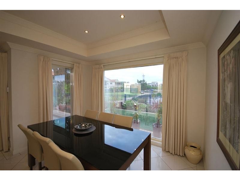 2 McKinlay Court, Mawson Lakes SA 5095