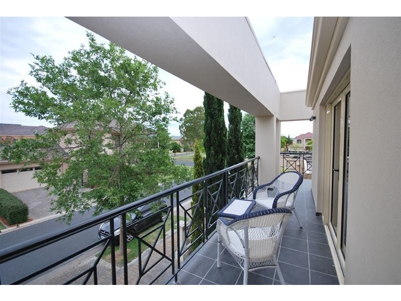 2 McKinlay Court, Mawson Lakes SA 5095