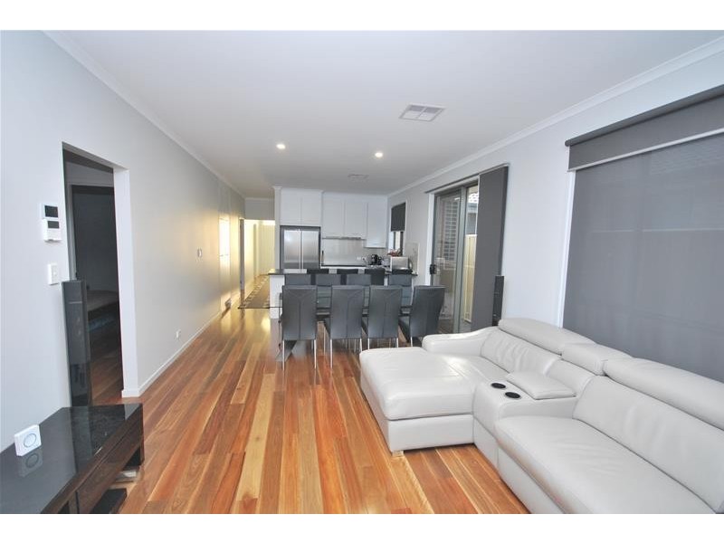 43 Cherry Avenue, Direk SA 5110