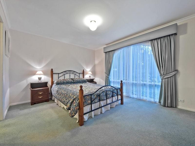 13 Janlyn Road, Vista SA 5091