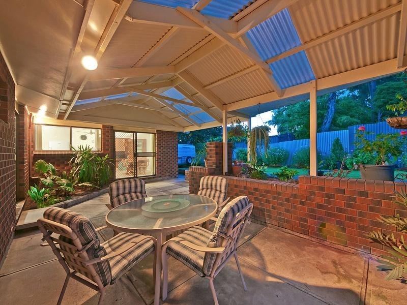 13 Janlyn Road, Vista SA 5091