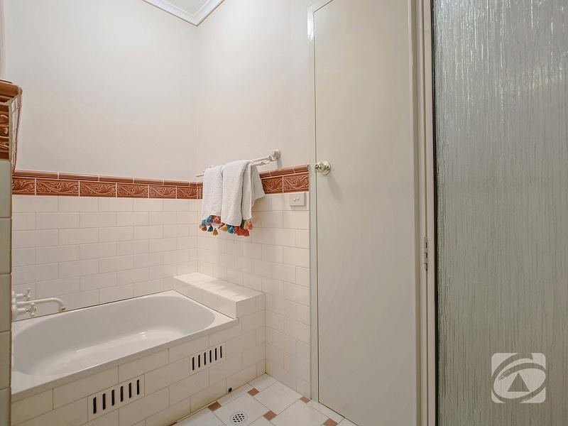 122 Haines Road, Banksia Park SA 5091