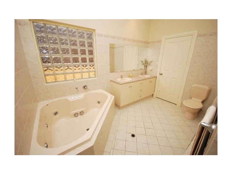 29 Beaufort Avenue, Golden Grove SA 5125