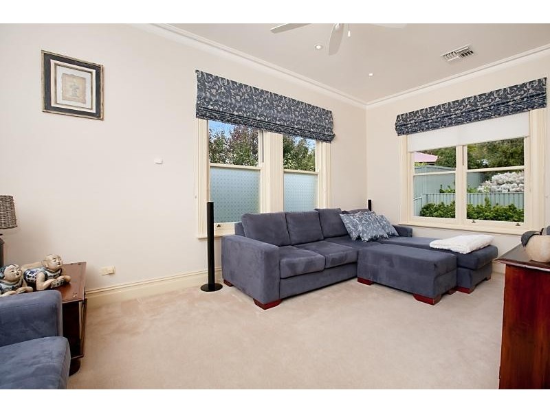 5 Walker Place, Highbury SA 5089