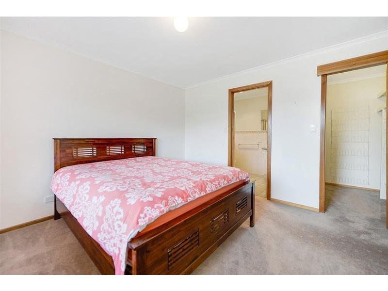 10 Macadam Street, Modbury Heights SA 5092