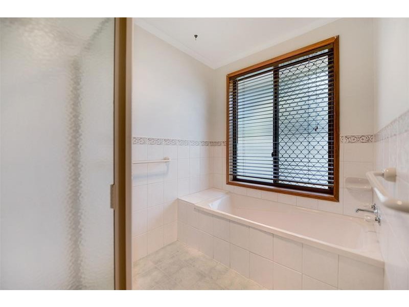 10 Macadam Street, Modbury Heights SA 5092