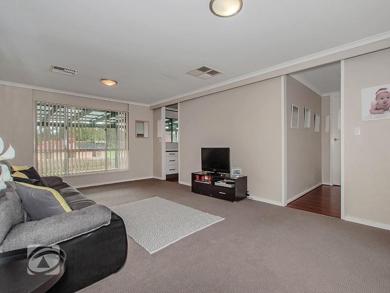 26 Minnamurra Drive, Redwood Park SA 5097