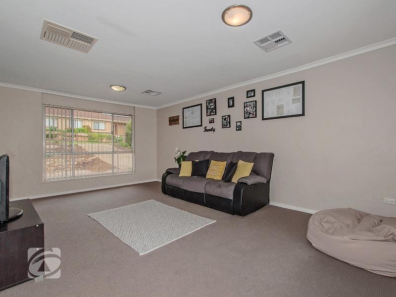 26 Minnamurra Drive, Redwood Park SA 5097