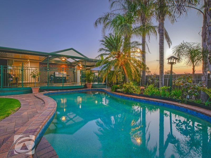 8 Kirrawee Drive, Redwood Park SA 5097