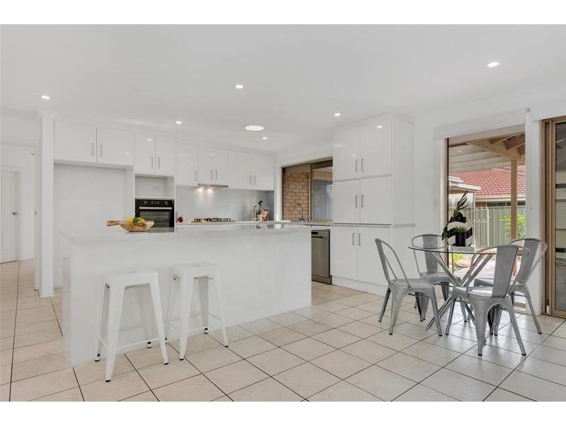 33 Summer Hill Court, Wynn Vale SA 5127