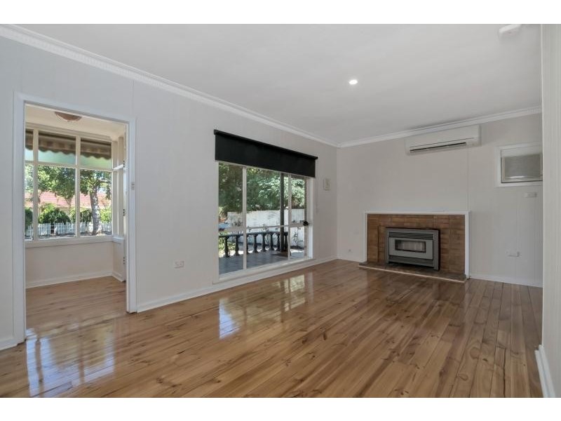 32 Bloomfield Crescent, Elizabeth Downs SA 5113