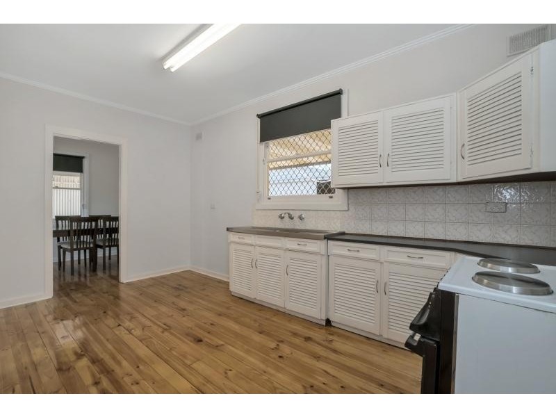 32 Bloomfield Crescent, Elizabeth Downs SA 5113