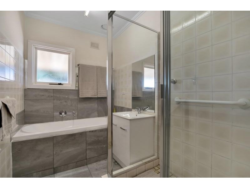 32 Bloomfield Crescent, Elizabeth Downs SA 5113