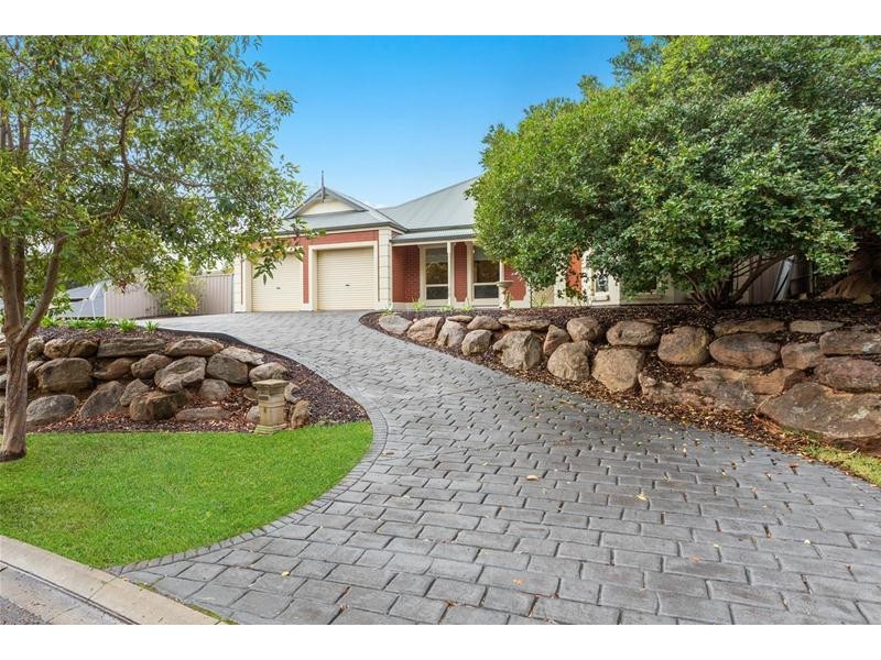 8 Whitehead Crossing, Greenwith SA 5125