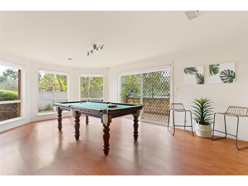 8 Whitehead Crossing, Greenwith SA 5125